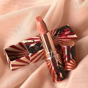 Charlotte Tillbury Hot Lips Angel Alessandra Lipstick